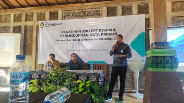 Pelatihan APU-PPT, P3SPM, dan Perlindungan Data Pribadi: Tingkatkan Kepatuhan dan Keamanan PT BPR BKK Muntilan